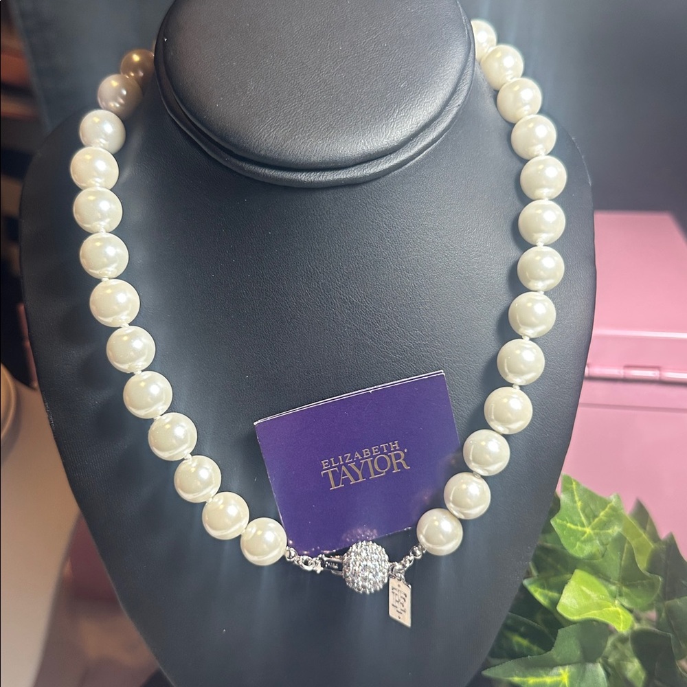 Elizabeth Taylor Necklace South Sea Pearls New! Wedding cruise